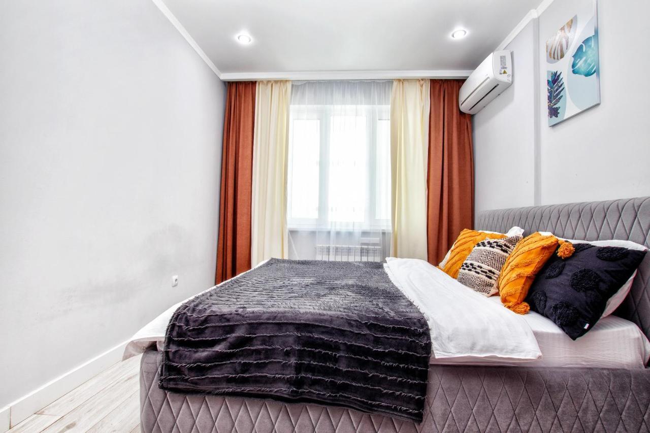 Orynbor Towers Apartment Astana Luaran gambar