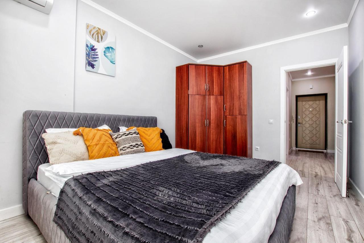 Orynbor Towers Apartment Astana Luaran gambar
